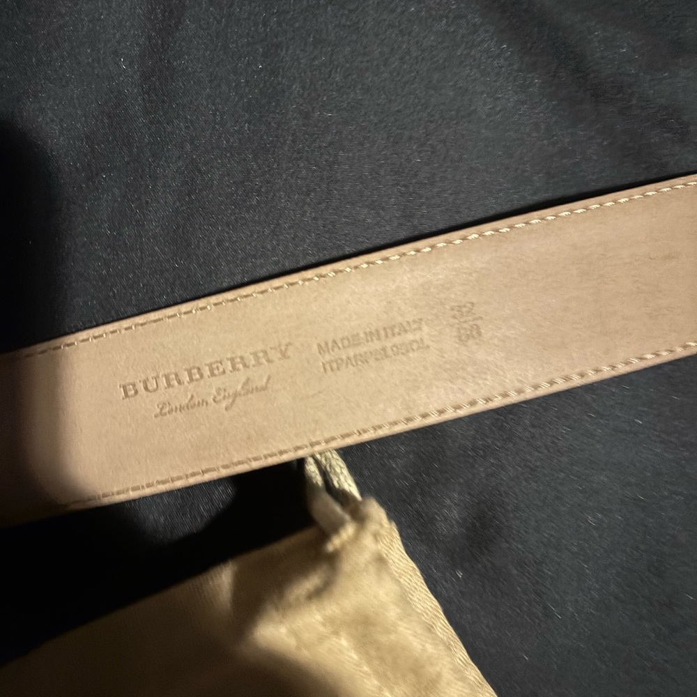 Burberry Black Leather Belt with Polished Silver-tone Buckle - Picture 3 of 4